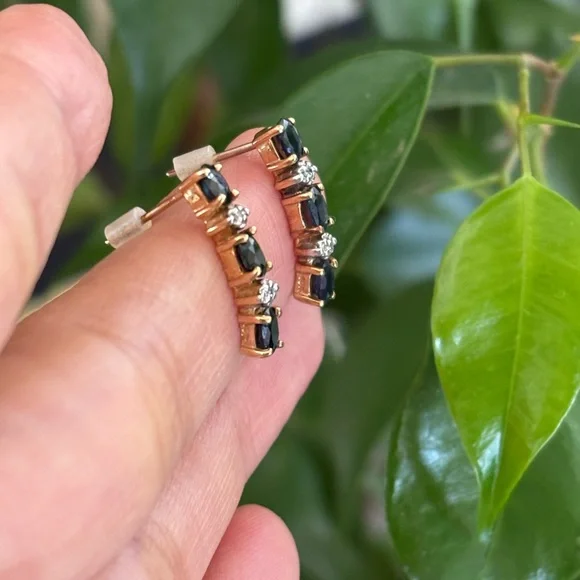 Elegant Sapphire Earrings 10k gold - Picture 3 of 6